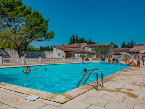 Chalet 3 pièces avec terrasse, 4 pers, confort et calme - API-1-52-742 Campground/ 
RV Resort in Provence-Alpes-Côte d'Azur