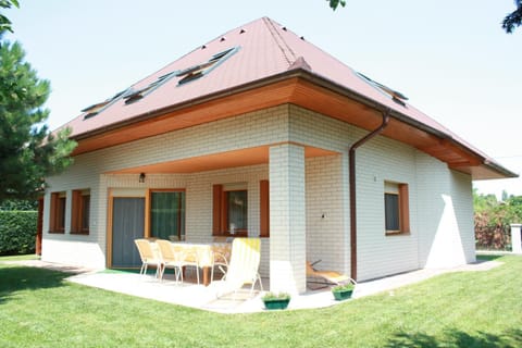 Manner villa House in Hungary
