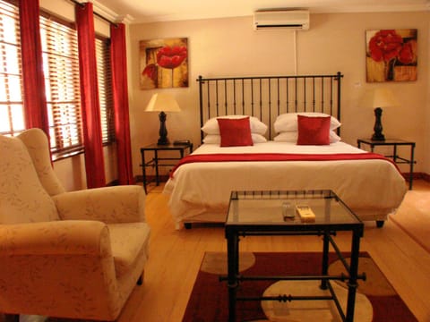 Monchique Boutique Guest House Bed and Breakfast in Roodepoort