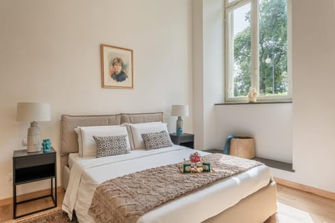 Living room, Bedroom