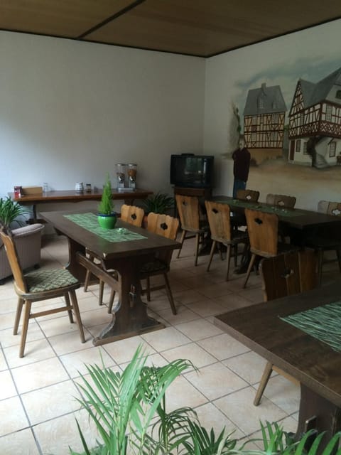 Communal lounge/ TV room