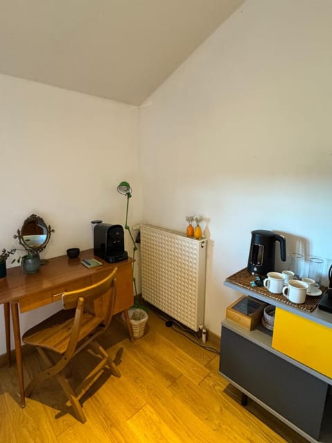 Chambre au calme & salle de bain privée Vacation rental in Divonne-les-Bains