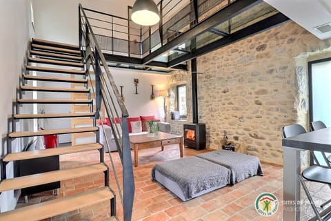 L'envol des papillons House in Grospierres