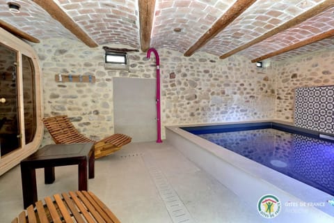 Sauna, Swimming pool