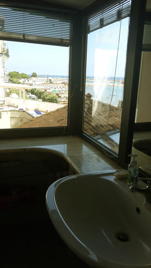 Rose Apartment Eigentumswohnung in Crotone