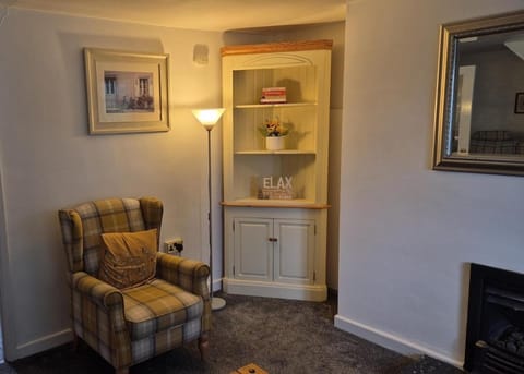 Quarryman's Cottage House in Rhos