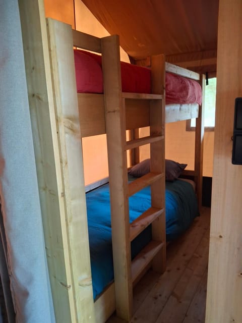 Camping des 3 Pommiers - Tentes Safari Luxury tent in Wallonia, Belgium