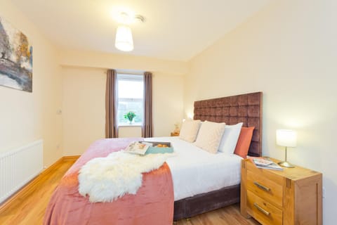 Five Lamps Suites Condo in Dublin