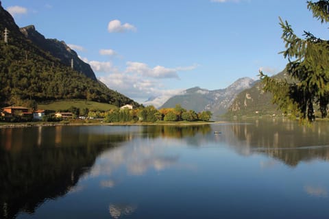 Nearby landmark, Natural landscape, Autumn