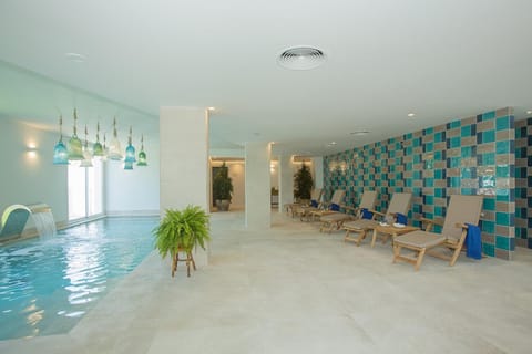 Spa and wellness centre/facilities, Swimming pool