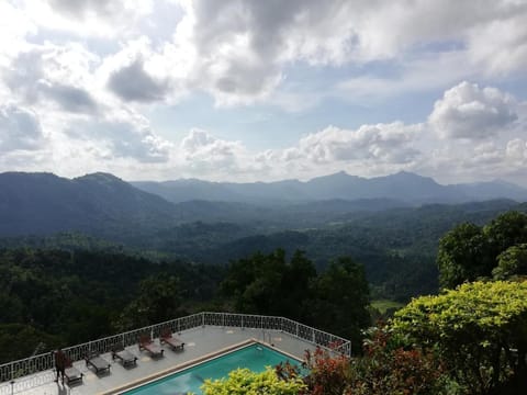 Mountain view, Pool view