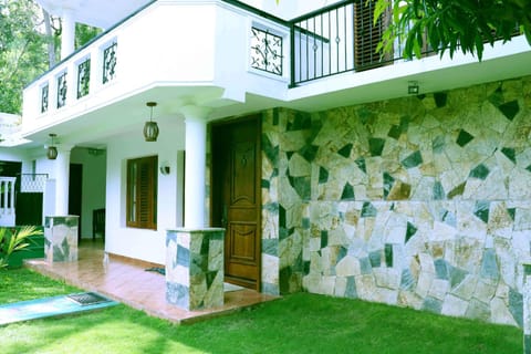 Facade/entrance, View (from property/room), Floor plan, Garden view