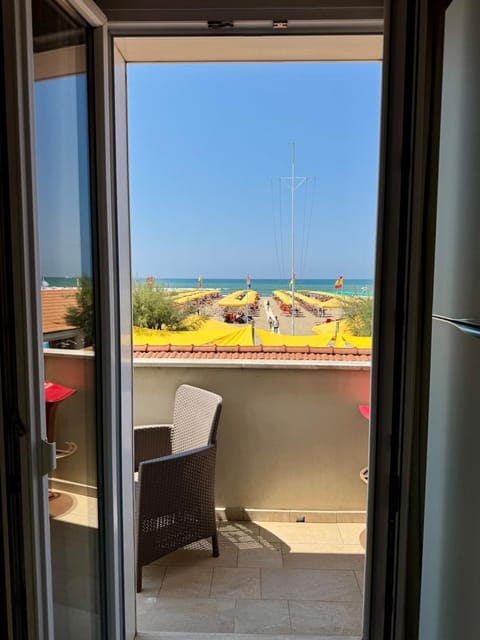 Natural landscape, View (from property/room), Balcony/Terrace, Balcony/Terrace, Sea view