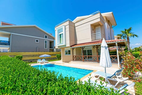 Paradise Town Villa Despina 100 MBPS free wifi Villa in Antalya Province