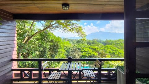 Patio, Spring, Day, Natural landscape, View (from property/room), Balcony/Terrace, Dining area, Mountain view