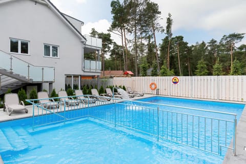 Property building, Swimming pool, Swimming pool
