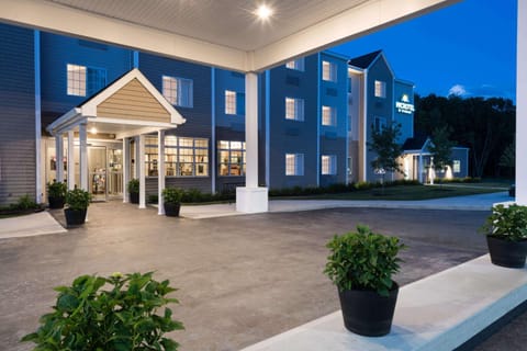 Microtel Inn & Suites Windham Hotel in Windham