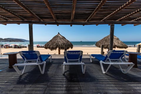 Beach, Sea view, sunbed