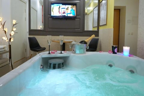Sauna, Entertainment