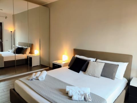 Bed, Photo of the whole room, Bedroom, towels, wardrobe