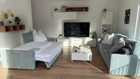 Ferienwohnung am Teufelsloch mit 2 Schlafzimmern und 2 Schlafcouchen a 1,4m Apartment in Altenahr