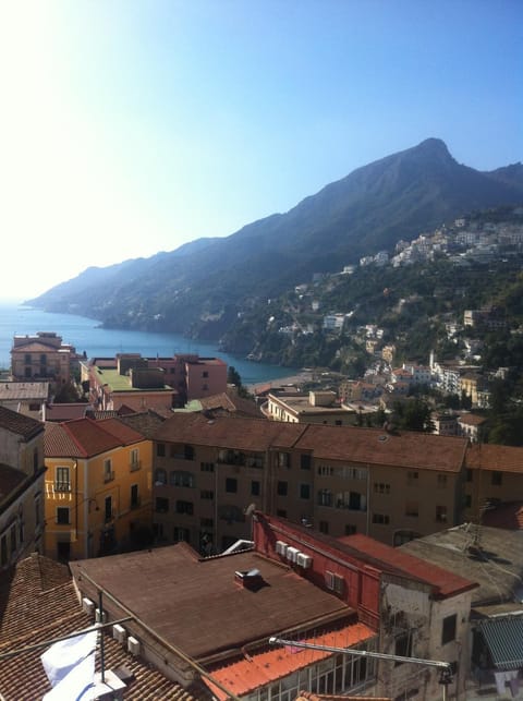 City view, Landmark view, Mountain view, Sea view