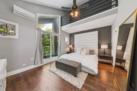 River West Designer Home House in Chicago