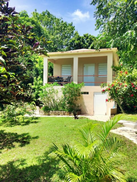 Facade/entrance, Garden, Balcony/Terrace, Garden view, Sea view