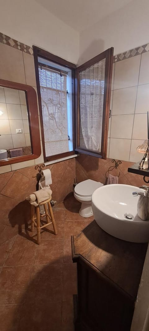CORTE dELLE FOLE Bed and Breakfast in Carrara