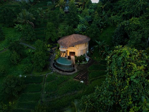 Property building, Spring, Natural landscape, Garden, Landmark view