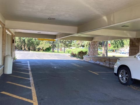 Highland Manor Motel Hotel in Lombard