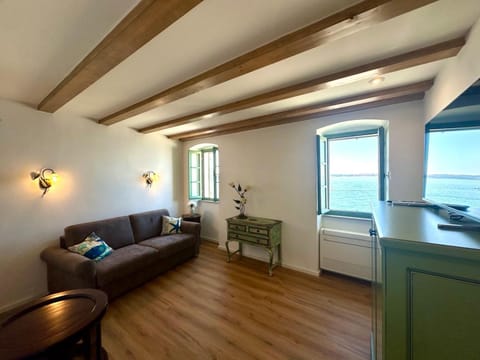 Living room, Sea view