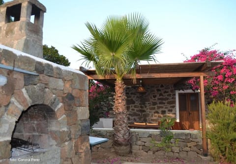 Dammuso Primavera House in Pantelleria