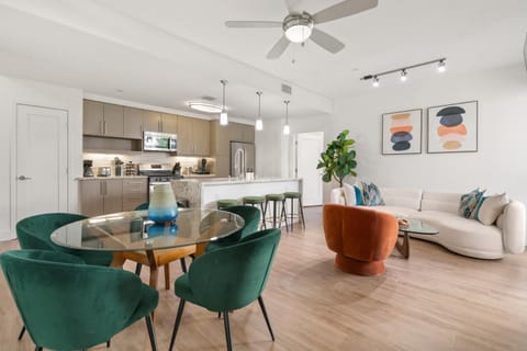TV and multimedia, Kitchen or kitchenette, Living room, Decorative detail, Dining area, furniture, internet, pet friendly, kitchen, air conditioner