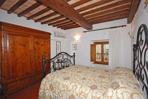 A La Casa Dei Potenti Bed and Breakfast in San Gimignano