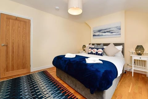 Castle Square Cottage - Beachside Retreat Bed and Breakfast in Underhill Park
