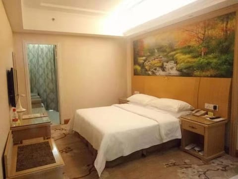 Vienna Hotel Dongguan Tangxia Lincun Square Hotel in Shenzhen