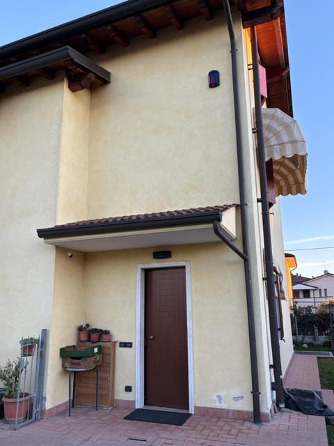 Property building, Day