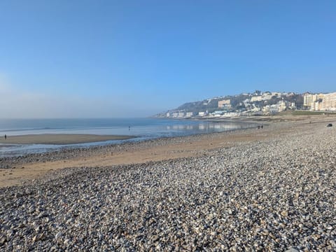 Location studio Lval Apartment in Le Havre