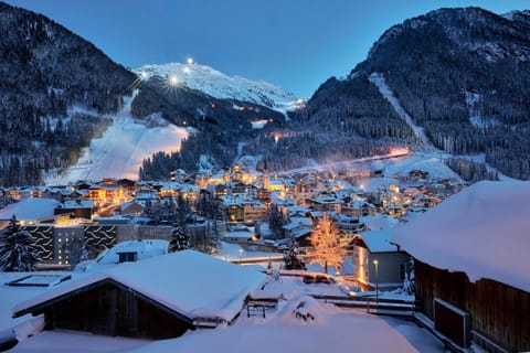 Night, Mountain view