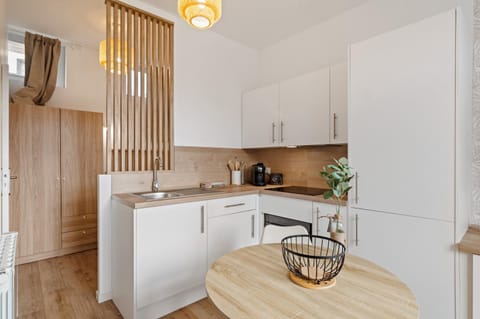 Kitchen or kitchenette, stove