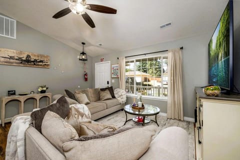 Whimsical Family-Friendly Vacation Retreat with Lake Views and Cozy Charm in Coeur d’Alene Idaho House in Coeur dAlene