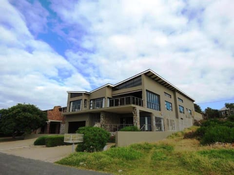 Whalesong Villa Chalet in Western Cape