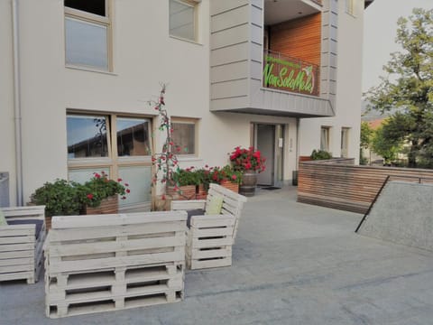 Property building, Balcony/Terrace