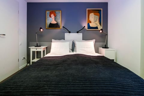 Bed, Bedroom