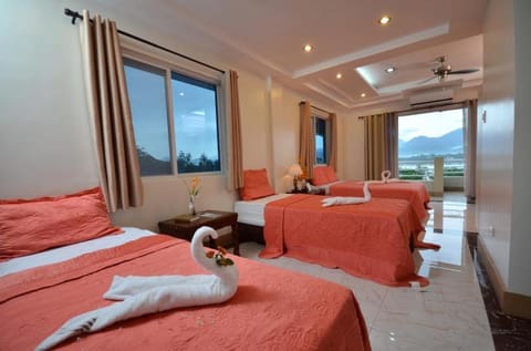 Villa de Sierra Vista Bay and Mountain View Inn Inn in Puerto Princesa