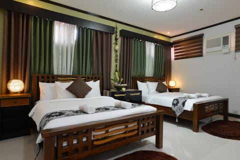 Coron Bancuang Mansion Bed and Breakfast in Coron