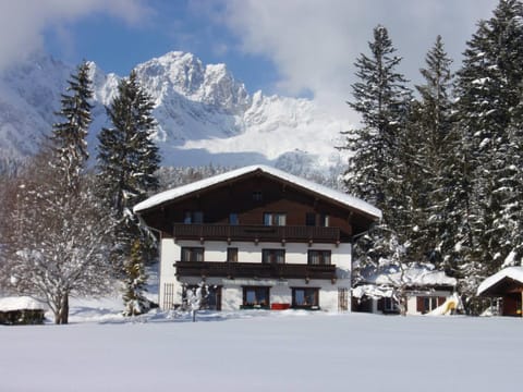 Property building, Winter, On site