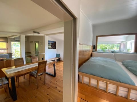 Bed, Photo of the whole room, Dining area, Bedroom