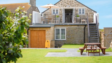 Garden, Balcony/Terrace